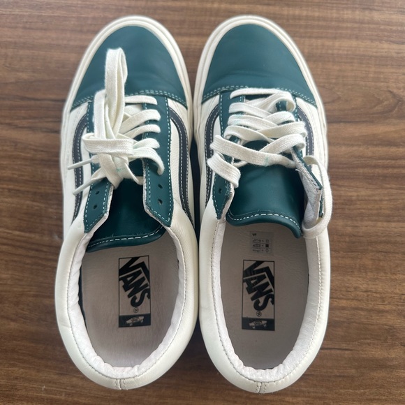 Rare Vans VAULT 10.5, Like New!! - Picture 4 of 4